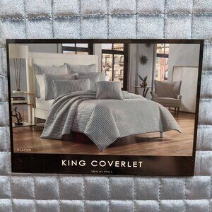 J.QUEEN New York King Size "Glacier" Quilt / Coverlet